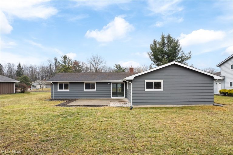 15312 Forest Park Drive, Strongsville, OH - Photo 4