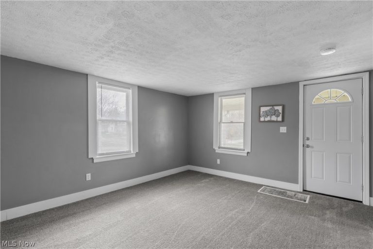 646 Highland Avenue, Ravenna, OH - Photo 4