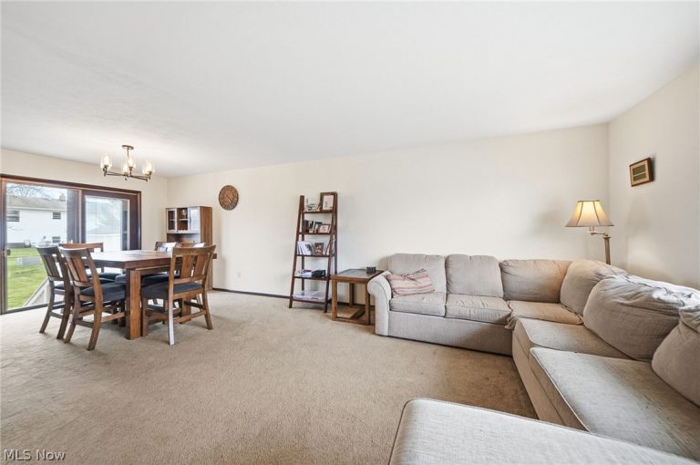 3992 Hilltop Drive, Brunswick, OH - Photo 3