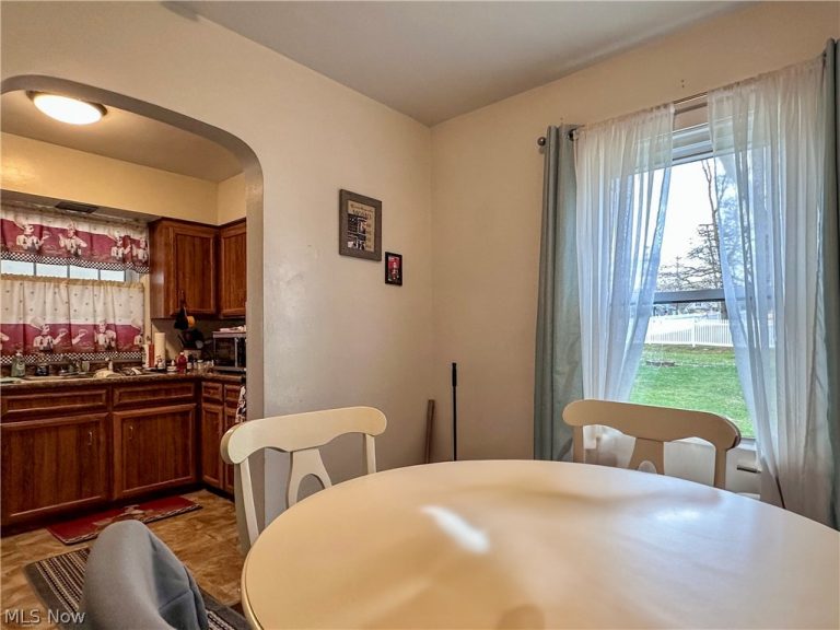 869 Frederick Street, Niles, OH - Photo 5