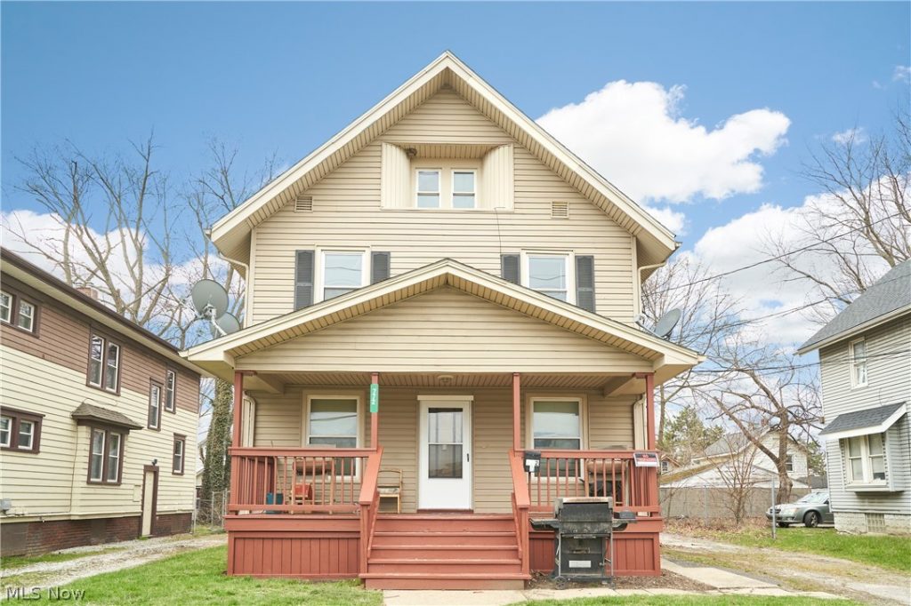 772 Brown Street, Akron, OH