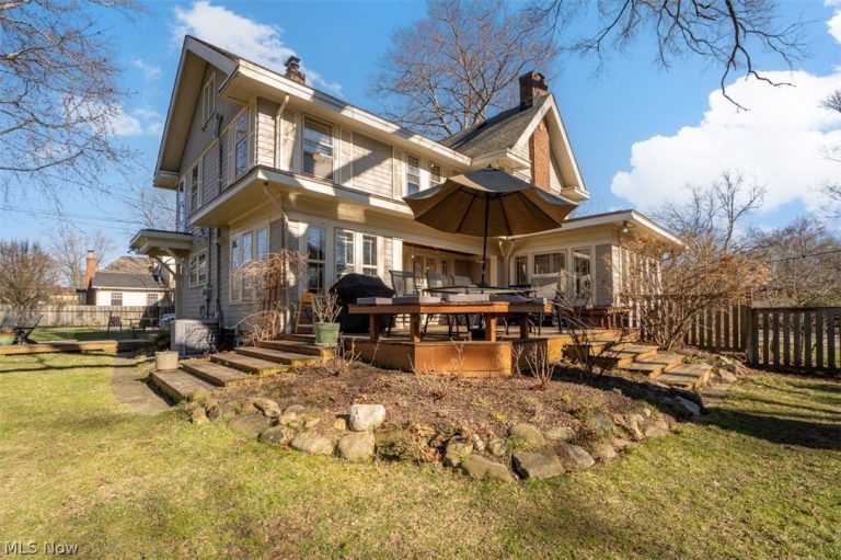 3030 Huntington Road, Shaker Heights, OH - Photo 2