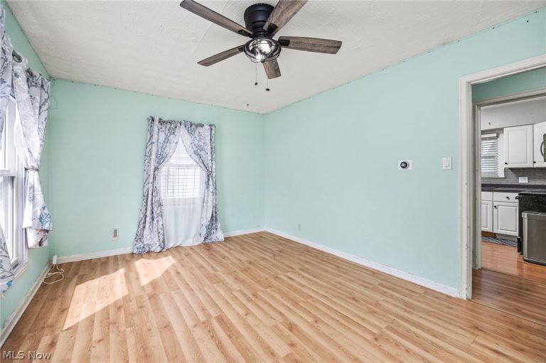 1293 Tioga Avenue, Akron, OH - Photo 4