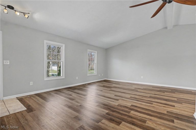 380 Sturbridge Drive, Medina, OH - Photo 8