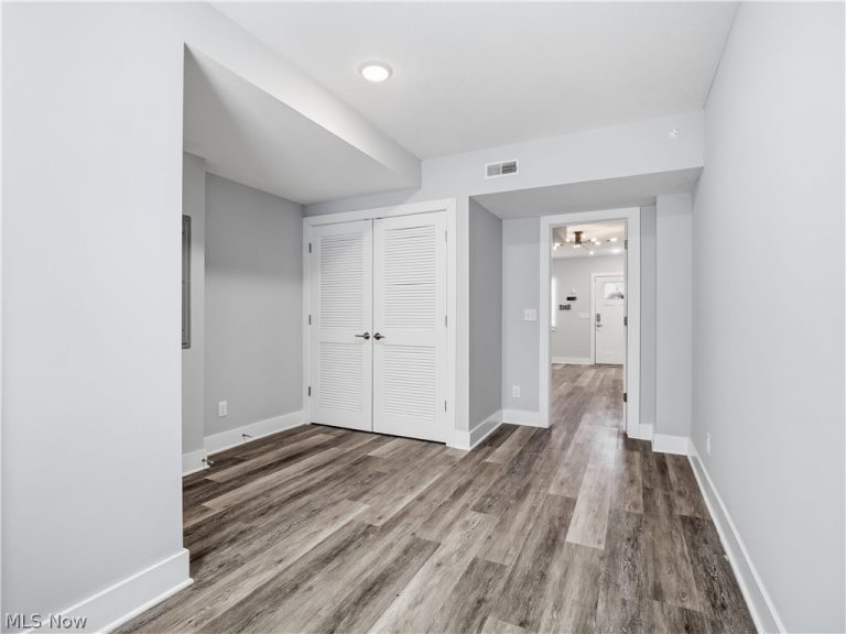 4191 Lorain Court, Cleveland, OH - Photo 5