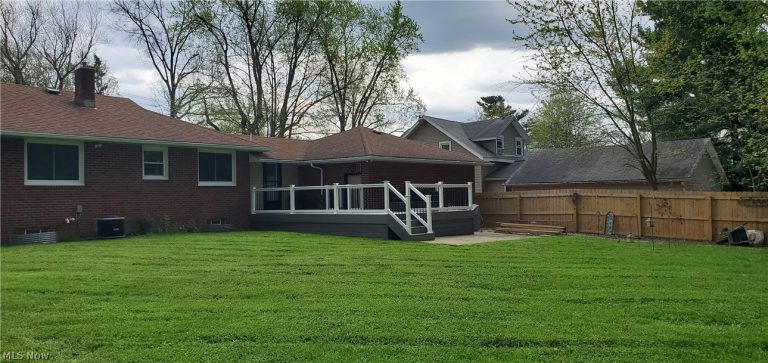 3125 Beechwood Avenue, Alliance, OH - Photo 5