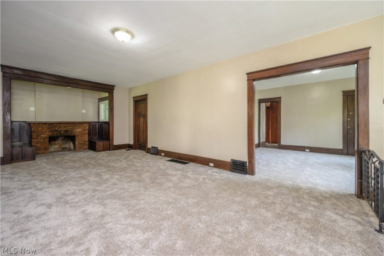 557 Weber Avenue, Akron, OH - Photo 8