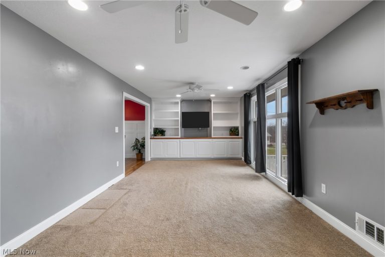 366 Lansing Road, Akron, OH - Photo 4