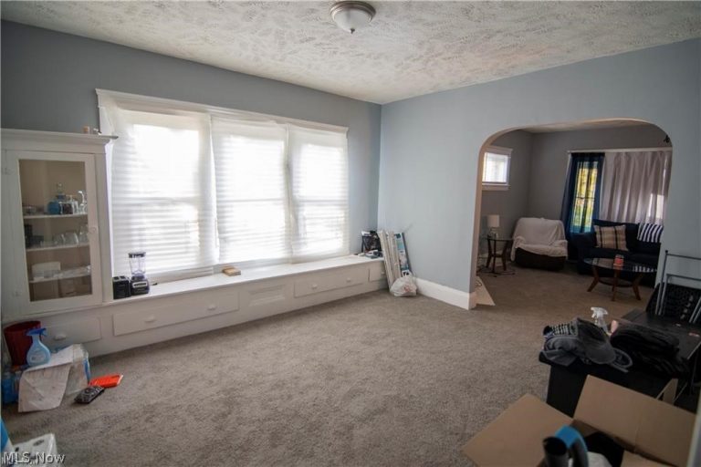 9904 Parkgate Avenue, Cleveland, OH - Photo 5