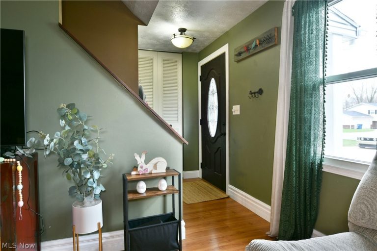 353 Stahl Avenue, Cortland, OH - Photo 4