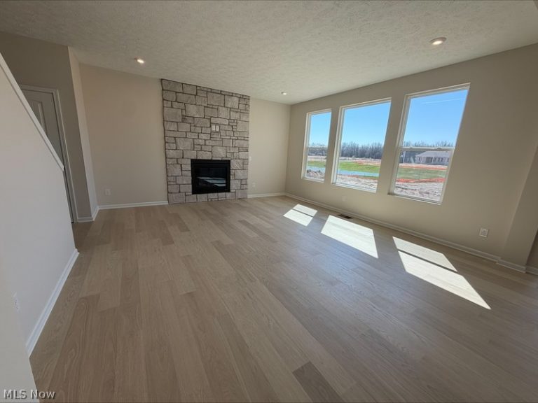 35927 Baldauf Crossing, North Ridgeville, OH - Photo 3