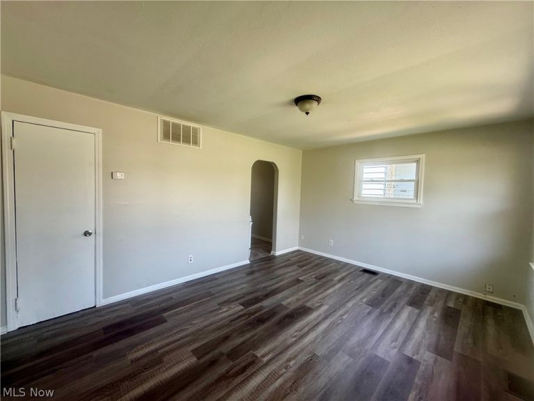 4816 173rd Street, Cleveland, OH - Photo 6