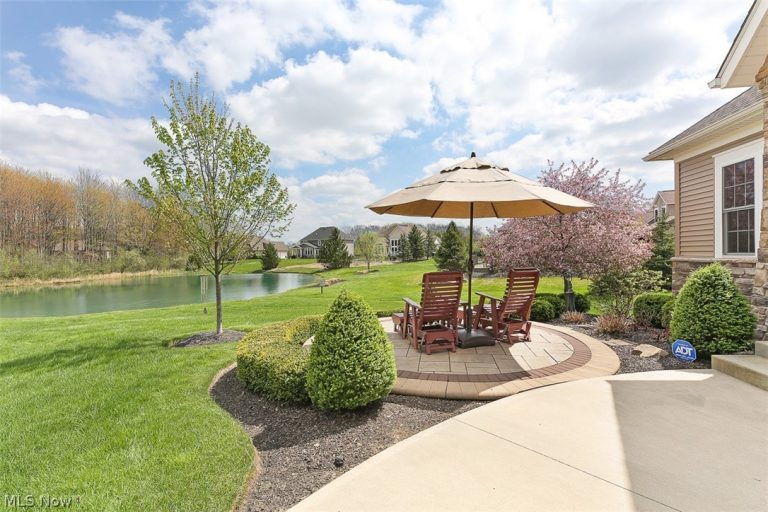 238 Westview Drive, Aurora, OH - Photo 3