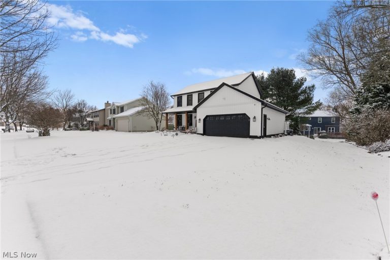 681 Oakcrest Drive, Wadsworth, OH - Photo 6