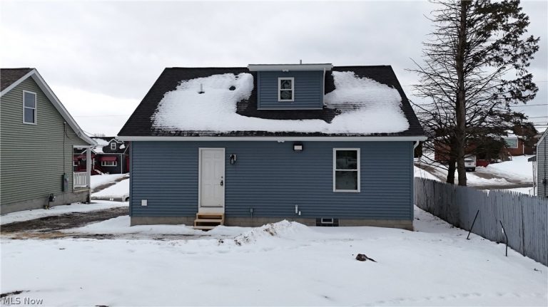 1208 Aberdeen Avenue, Youngstown, OH - Photo 2