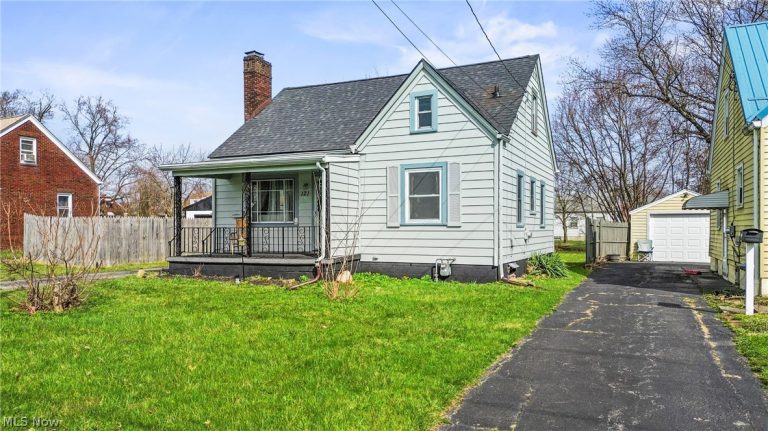 121 Princess Street, Campbell, OH - Photo 3