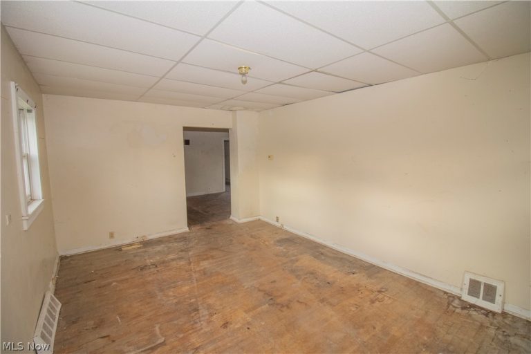 9207 Cannon Avenue, Cleveland, OH - Photo 2