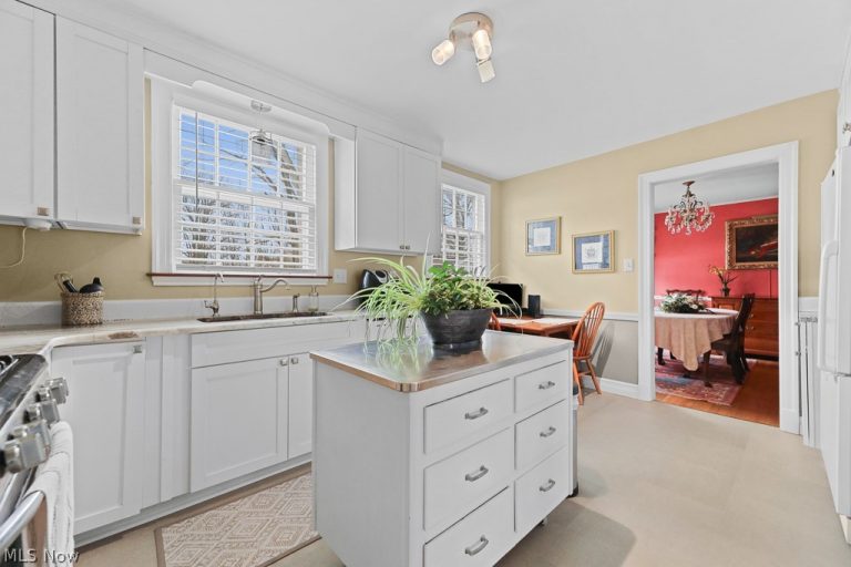 875 Homewood Avenue, Salem, OH - Photo 6