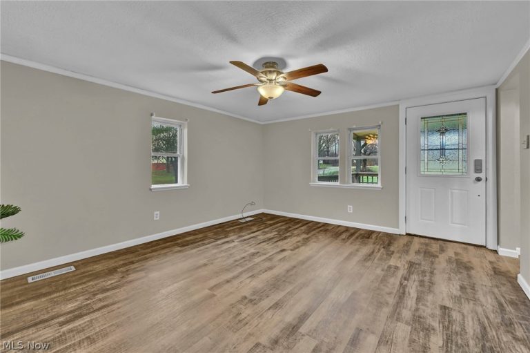 475 Munroe Falls Road, Tallmadge, OH - Photo 8