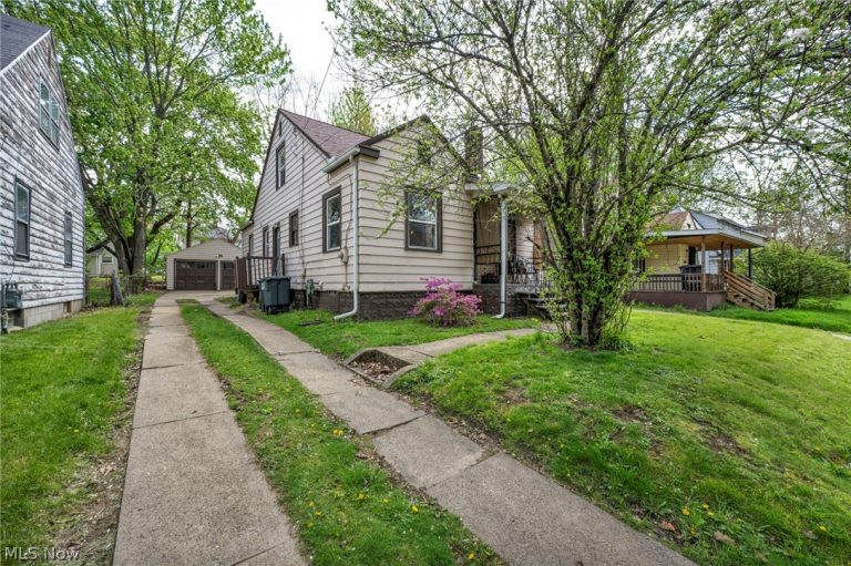 1365 Marcy Street, Akron, OH - Photo 2