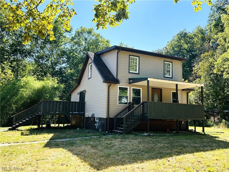 1384 Kings Creek Road, Weirton, WV, 26062