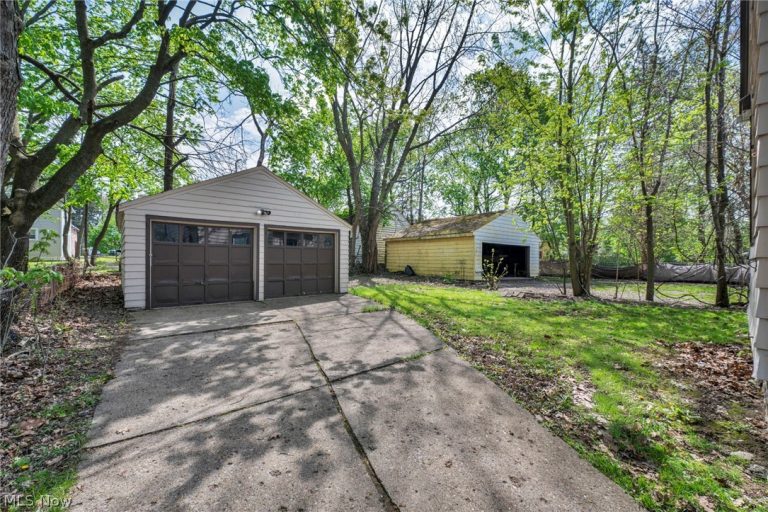 1365 Marcy Street, Akron, OH - Photo 8