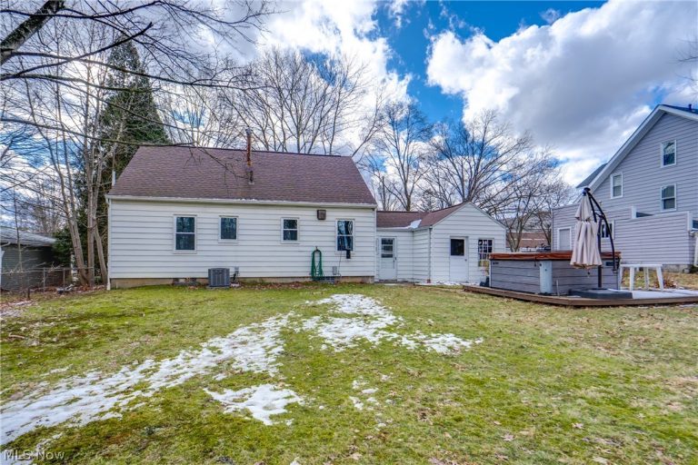 3355 Sycamore Drive, Stow, OH - Photo 5
