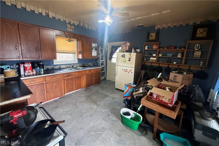6 Electric Avenue, Belleville, WV - Photo 5
