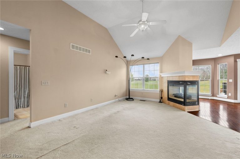 608 Rundle Street, LaGrange, OH - Photo 3