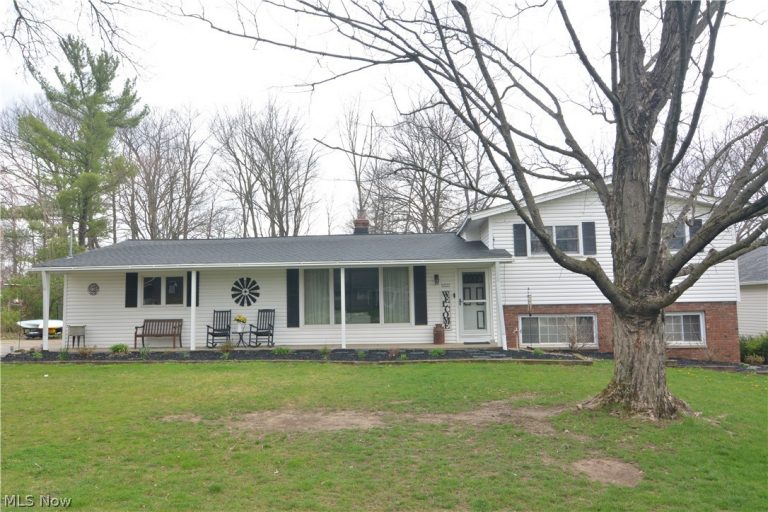 6921 Cranbrook Drive, Brecksville, OH - Photo 2