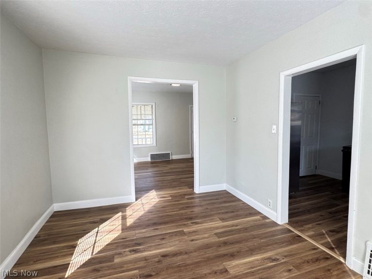 143 Gale Street, Akron, OH - Photo 6