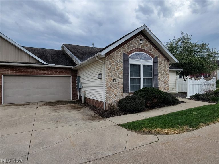 1757 Blackberry Lane, Orrville, OH - Photo 2