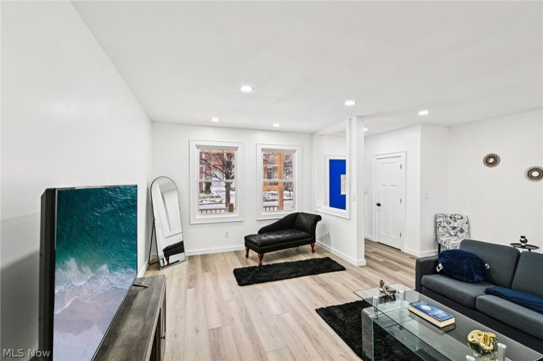 1828 57th Street, Cleveland, OH - Photo 6