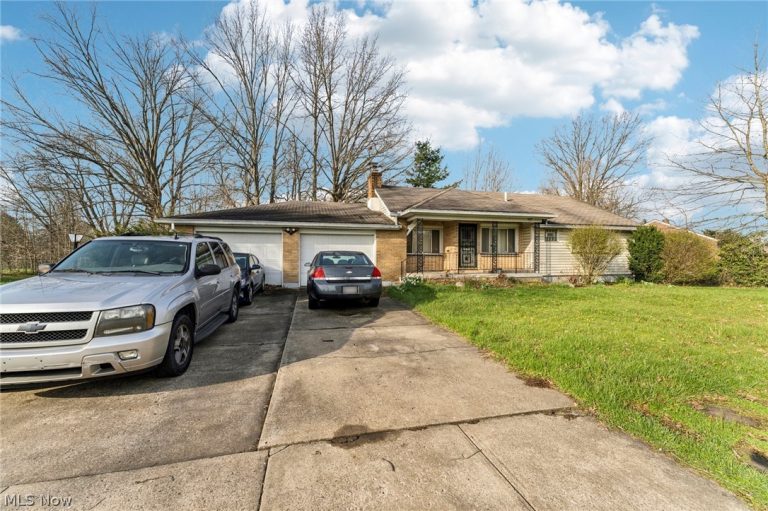 2726 Beck Street, Warren, OH - Photo 2