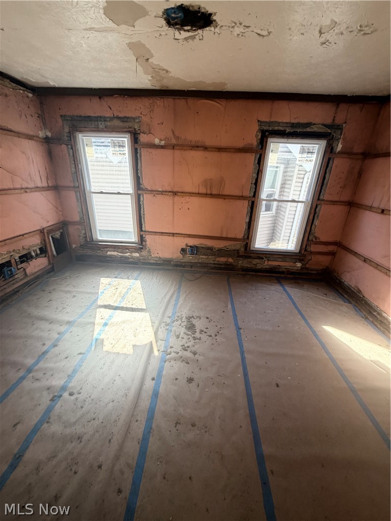 1919 Holmden Avenue, Cleveland, OH - Photo 5