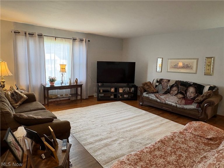 3895 Ayrshire Drive, Youngstown, OH - Photo 4