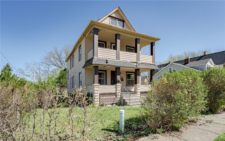 10901 Dove Avenue, Cleveland, OH - Photo 2