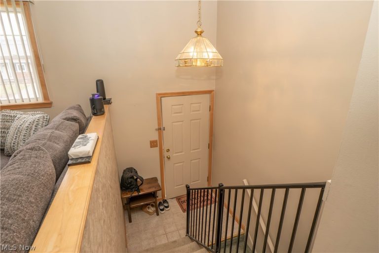 856 Morningview Avenue, Akron, OH - Photo 2