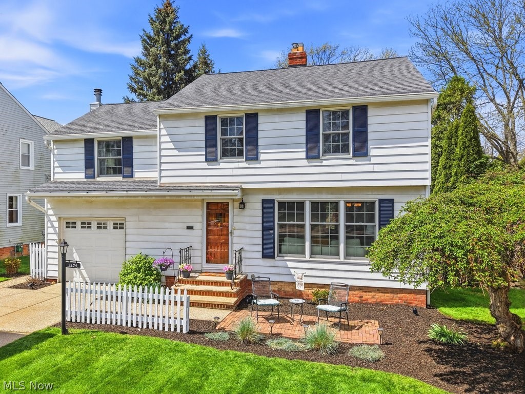 1274 Croyden Road, Lyndhurst, OH