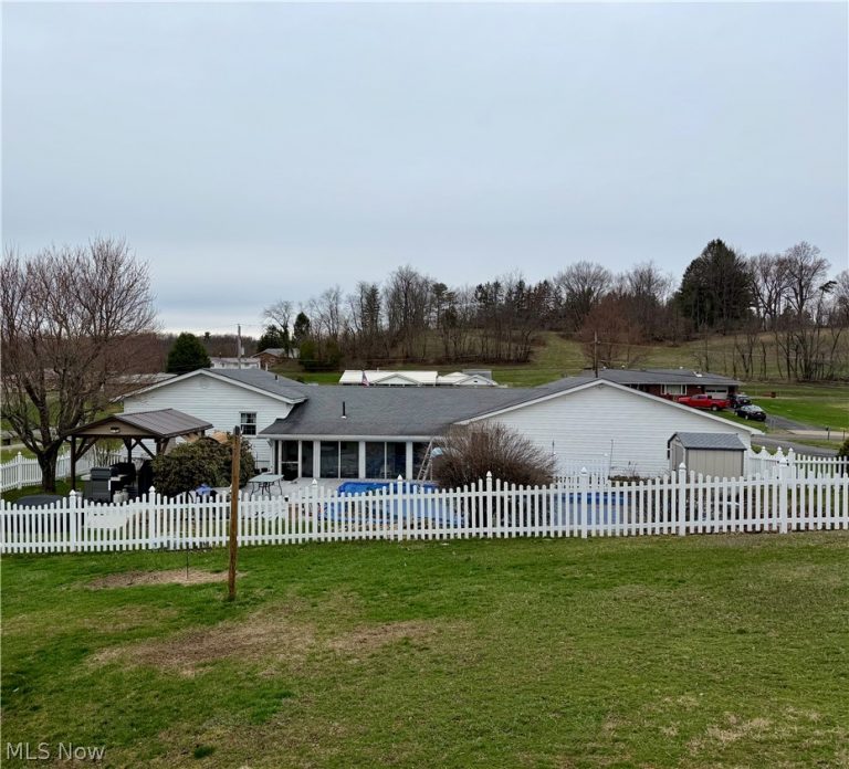 1270 Parshall Road, Wellsville, OH - Photo 2