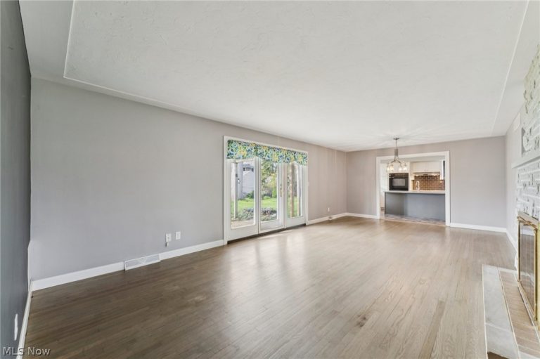 229 Vassar Avenue, Elyria, OH - Photo 6