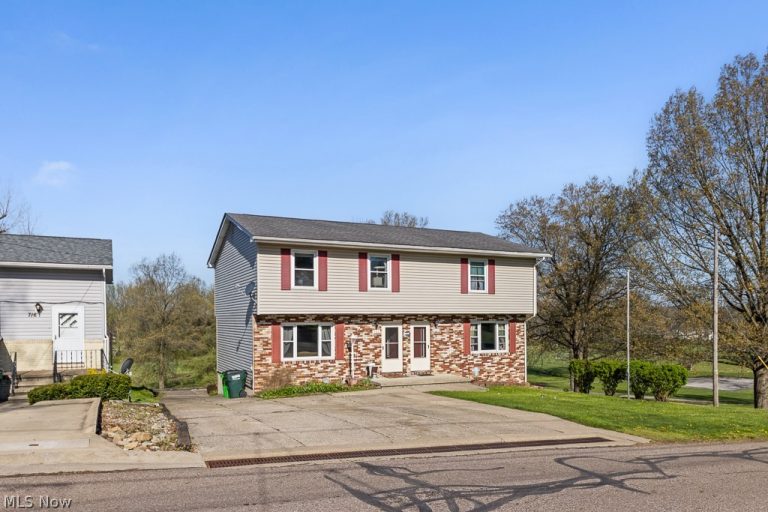 720-722 Newton Street, Barberton, OH - Photo 3
