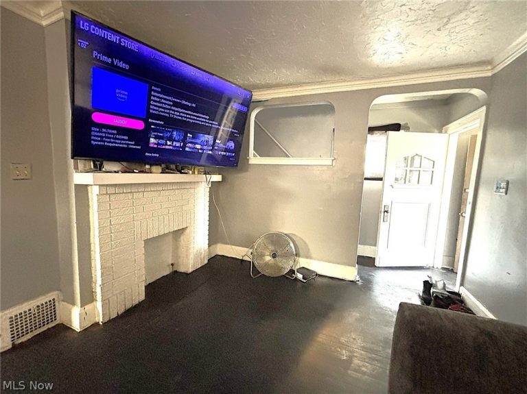 3309 137th Street, Cleveland, OH - Photo 3