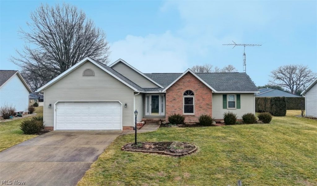489 Oak Avenue, Strasburg, OH