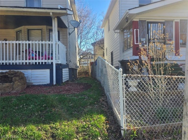 1107 Galewood Drive, Cleveland, OH - Photo 3