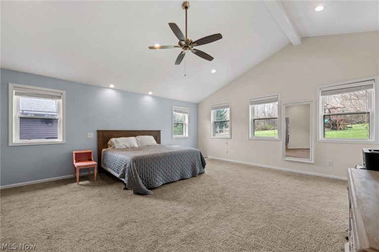 12440 Harold Drive, Chesterland, OH - Photo 5