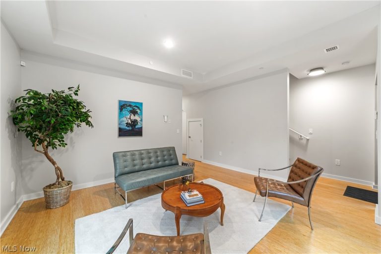 2044 Random Road #101, Cleveland, OH - Photo 5