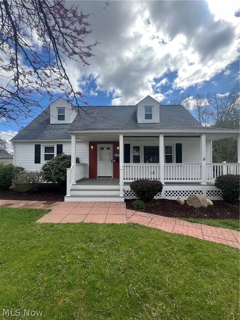 1945 Chatam Street, Cuyahoga Falls, OH, 44221