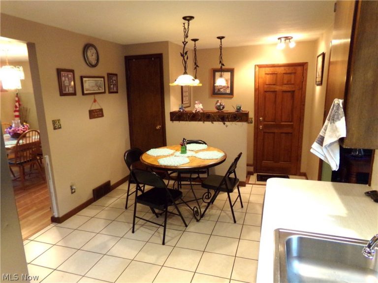 3447 Manchester Avenue, Massillon, OH - Photo 6