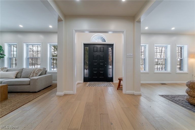 2124 Lamberton Road, Cleveland Heights, OH - Photo 3